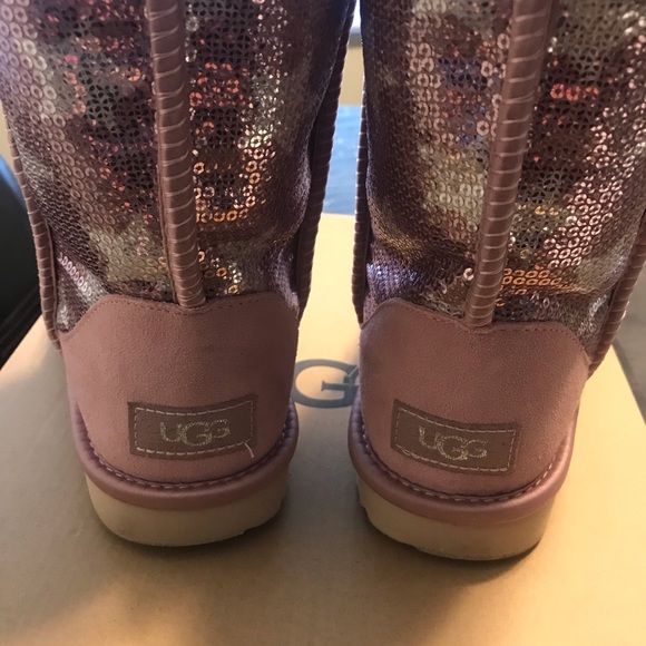 Like new UGG boots / worn once / warm /soft/ ❤️❤️ - Picture 5 of 7